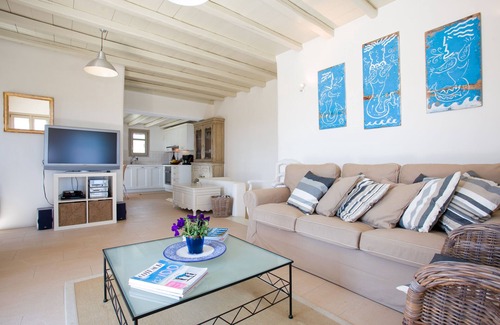Piso Livadi House | Cycladic villa with infinity pool, breathtaking sea view