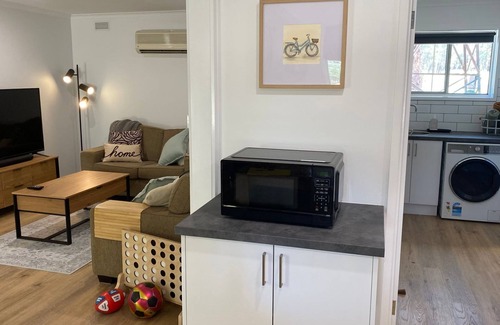 Wooragee House | Cycle on Star Lane