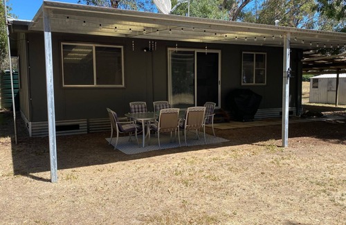 Wooragee House | Cycle on Star Lane