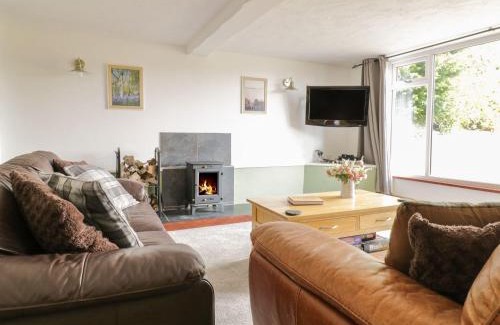 Bala House | Cyffdy Cottage - Aran