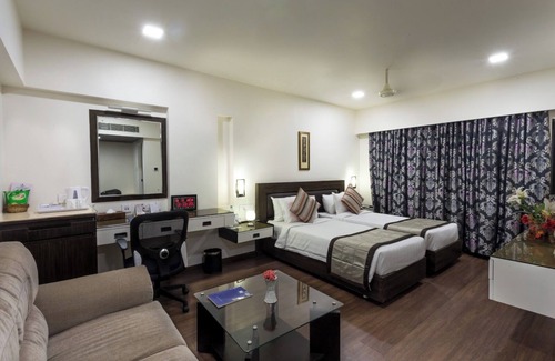Visakhapatnam Hotel | Cygnett Inn Ramachandra, Vizag