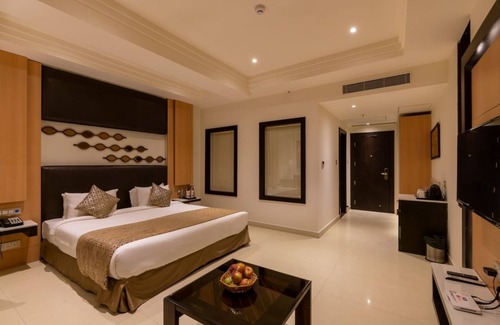Alwar Hotel | Cygnett Lite