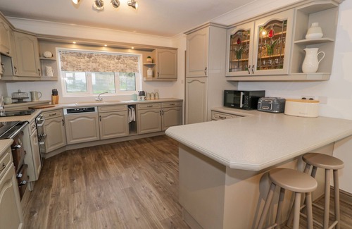 Rhosybol Cottage | CYNEFIN, pet friendly, with a garden in Dulas