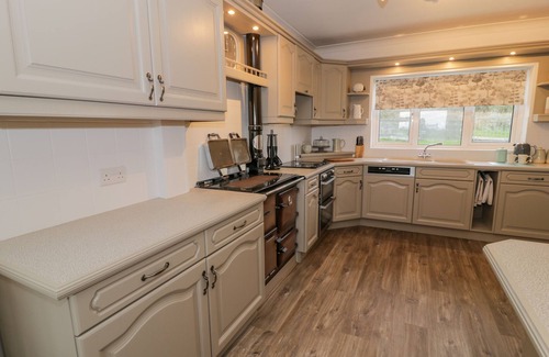 Rhosybol Cottage | CYNEFIN, pet friendly, with a garden in Dulas