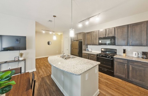 Willowbrook Apartment | Cypress 4316 I New Construction 2Bd Apt I Gated