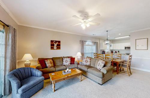 Little River Apartment | Cypress Bay 14-204