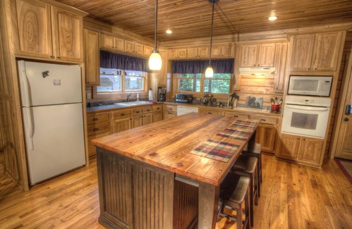 Cleveland Cabin | Cypress Knoll - Beautiful Mountain Home with Amazing Views