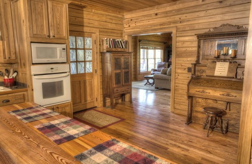 Cleveland Cabin | Cypress Knoll - Beautiful Mountain Home with Amazing Views