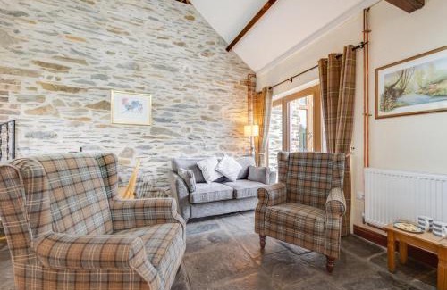 Cilmeri House | Cysgod-y-coed