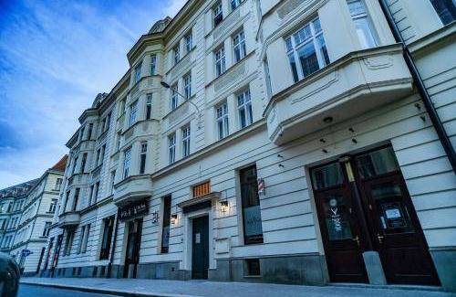 Ostrava City Centre Apartment | 110 m² Apartment ∙ 2 bedrooms ∙ 6 guests