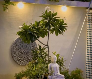 Agra House | Dá Bungalow - A Vacation Abode