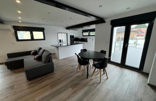 Seltz Villa | Détente au bord de l'eau