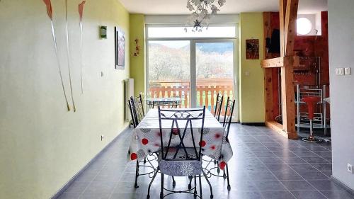 Saint-Die Apartment | Détente et Confort à Saint-Dié-des-Vosges