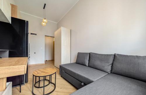 Wroclaw City Center Apartment | Dąbrowskiego Modern City Center Studio by BookingHost