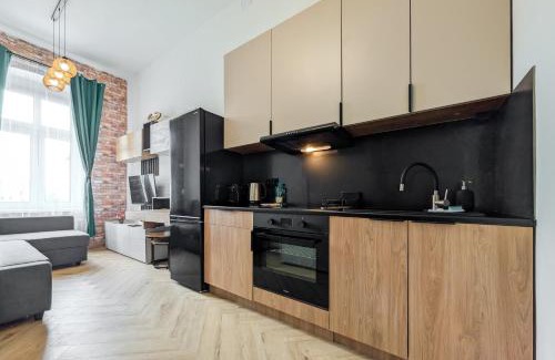 Wroclaw City Center Apartment | Dąbrowskiego Modern City Center Studio by BookingHost