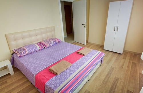 Sarsu Mahallesi Apartment | D-4. Mountain and Pool View, Free WiFi, Spacious