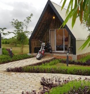 Bintan House | "D'BAMBOO KAMP" Desa Wisata Ekang