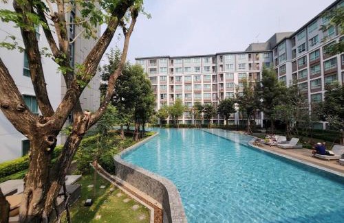 Chiang Mai Apartment | D Condo Ping: Amazing swimming pool, Central Festival Chiang Mai