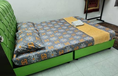 Banting House | D'Haja 32 KLIA SEPANG with 2 Airconds & FREE WiFi
