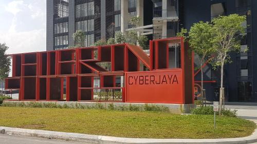 Cyberjaya Apartment | D'Kroll Tamarind Cyberjaya 1 Bedroom Premium Suite with Netflix