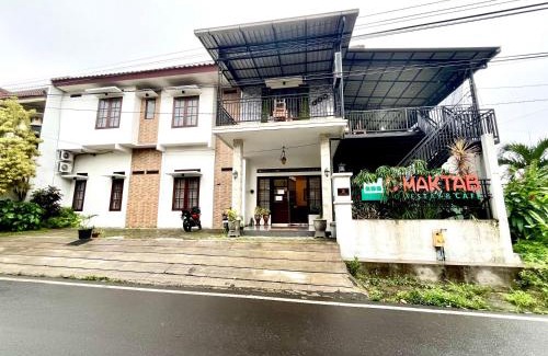 Malang Hotel | D Maktab Syariah Mitra RedDoorz Malang