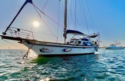 Walvis Bay Boat Rental | D'Marlene Self-Catering