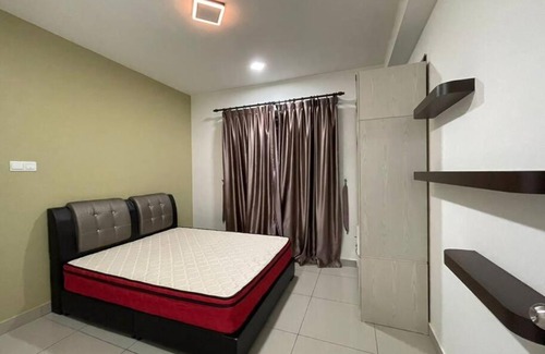 Daerah Kulai Apartment | D'putra Suite condo Johor Premium Outlet Senai airport