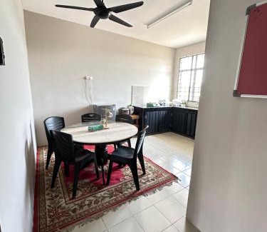 Kuantan House | D’ QR Homestay Kuantan