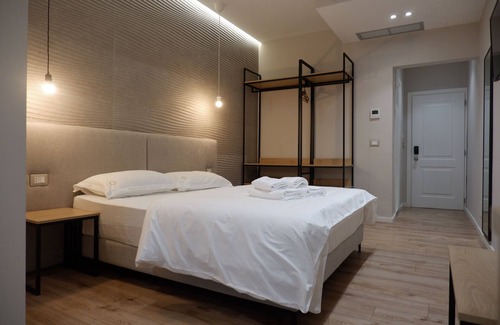 Blloku Hotel | D rooms City-center Tirana