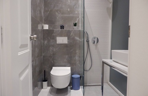 Blloku Hotel | D rooms City-center Tirana