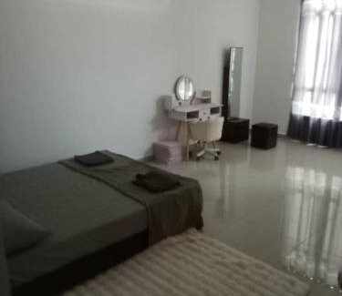 Gua House | D'rose Homestay Kluang