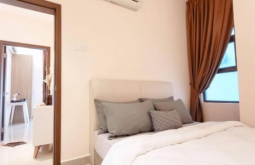 Setia Tropika Apartment | D'Secret Tropika - 2 Bedrooms 4 Pax, Free Parking