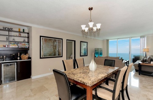 Hollywood South Central Beach Apartment | D - Spectacular Ocean Views! Beautiful beachfront property with pool!