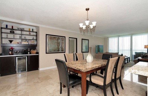 Hollywood South Central Beach Apartment | D - Spectacular Ocean Views! Beautiful beachfront property with pool!