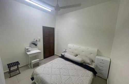 Alor Gajah House | D'ZAHRAH homestay