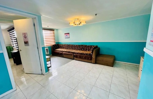 South Triangle Apartment | D1 of 2: 69-Sqm 1-Bedroom Condo