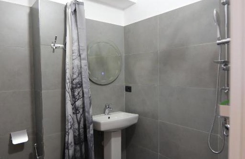 Tirana House | D1 Rooms & Apartments
