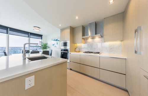 Central Condo | D14 - 2 Bedroom in Yaletown