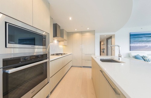 Central Condo | D14 - 2 Bedroom in Yaletown