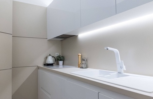 Erzsebetvaros Apartment | d30 butiq suite WiFi, AC, 2 BR, 2 BA on 75 sqm in the Old Jewish Quarter