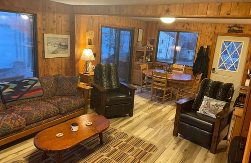 Big Bay House | Da Knob on Lake Independence