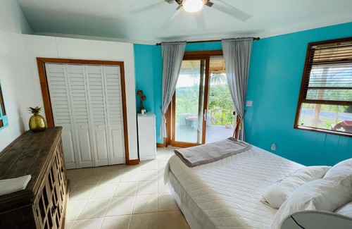 Gregory Town House | Da Round House