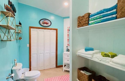 Gregory Town House | Da Round House