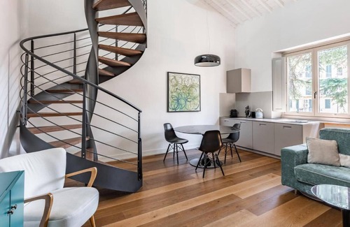 Le Cure Apartment | DA VINCI MAISON! Walking distance to the highlights!