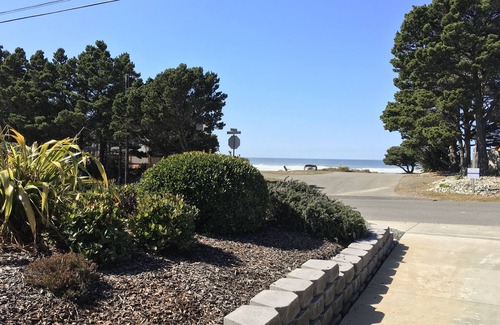 Bandon House | Dacha , a beautiful two story home with a direct ocean view.