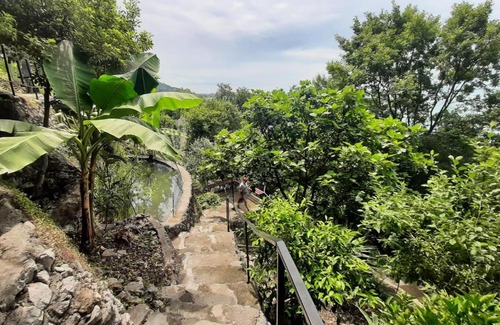 Gagra Hotel | Dacha khudozhnikov v Gagre