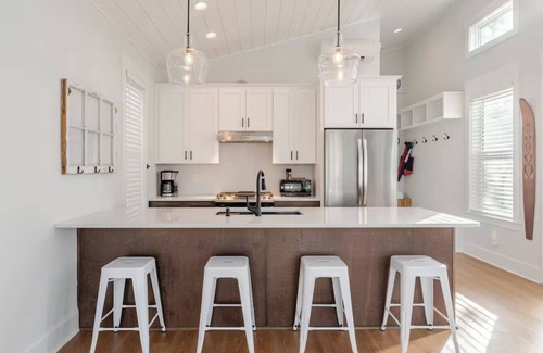 Wilmington Historic District House | Dacha Retreat, RV Accessories and Pups Welcome