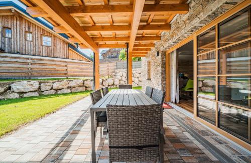 Russbach am Pass Gschuett Apartment | Dachstein West Apartment 1B