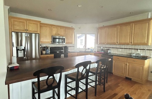 Canandaigua House | Dad's Cottagen★ Private waterfront plus 3 King suites★