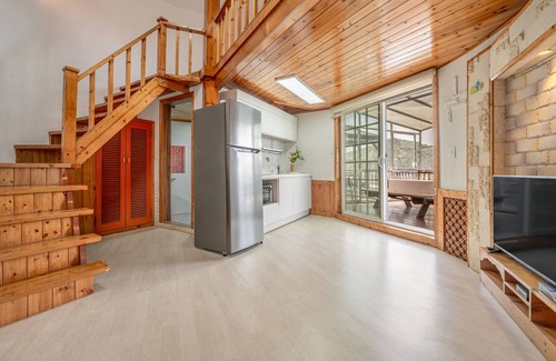 Ansan House | Daebudo Sketch Pension